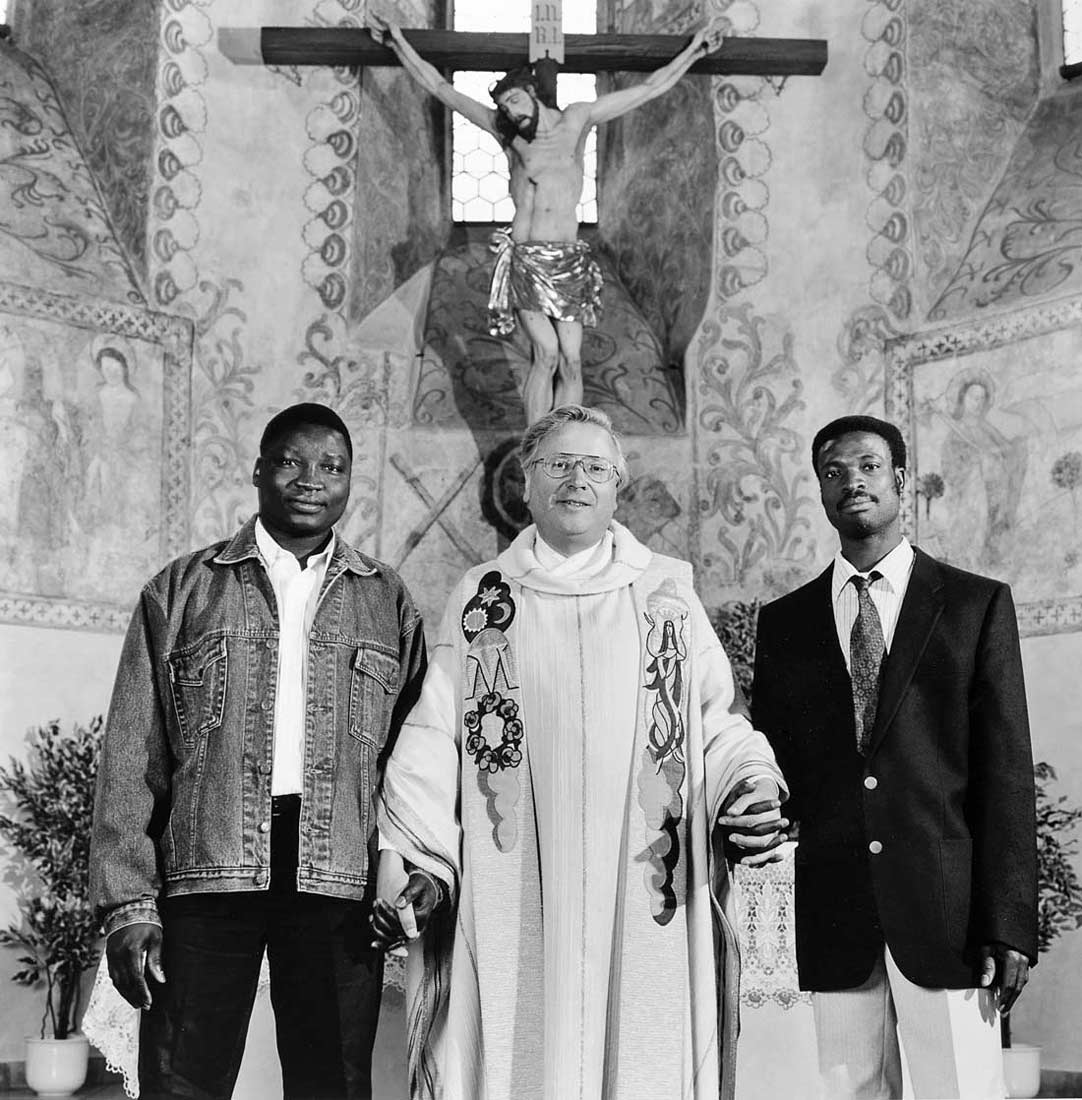 Claus-Peter Chrt gewährt togoischen Flüchtlingen Kirchenasyl - Regensburg - 1996