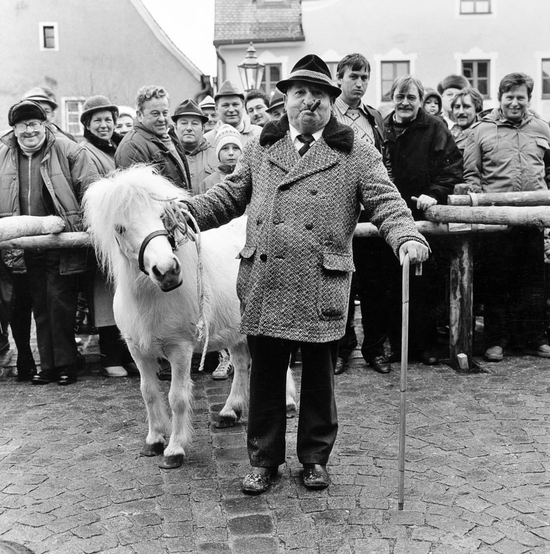 Pferdehändler am traditionellen Roßmarkt - Berching 1988